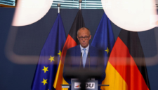 Kanselir Jerman Friedrich Merz hadapi krisis politik usai kekalahan parah Partai CDU di pemilu regional. Simak rincian analisis perolehan suara AfD. Dok: Istimewa.