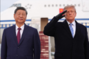 Donald Trump menyambut langsung Presiden China Xi Jinping di pangkalan udara Washington. Simak rincian penyambutan dan agenda pertemuan kedua negara. Dok: Istimewa.