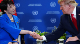 PM Jepang Sanae Takaichi membela ICC di PBB tanpa mengecam sanksi AS. Simak analisis dilema diplomasi dan aliansi keamanan dengan Donald Trump. Dok: Istimewa.