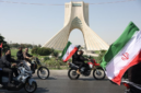 Donald Trump menolak proposal Iran untuk membuka Selat Hormuz. Simak detail tanggapan AS, isu nuklir Iran, dan dampak ekonomi global. Dok: Istimewa.