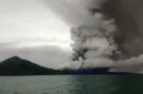 Sebaran abu vulkanik Gunung Anak Krakatau terpantau menuju sebagian wilayah Jakarta. (Posnews/Ist)
