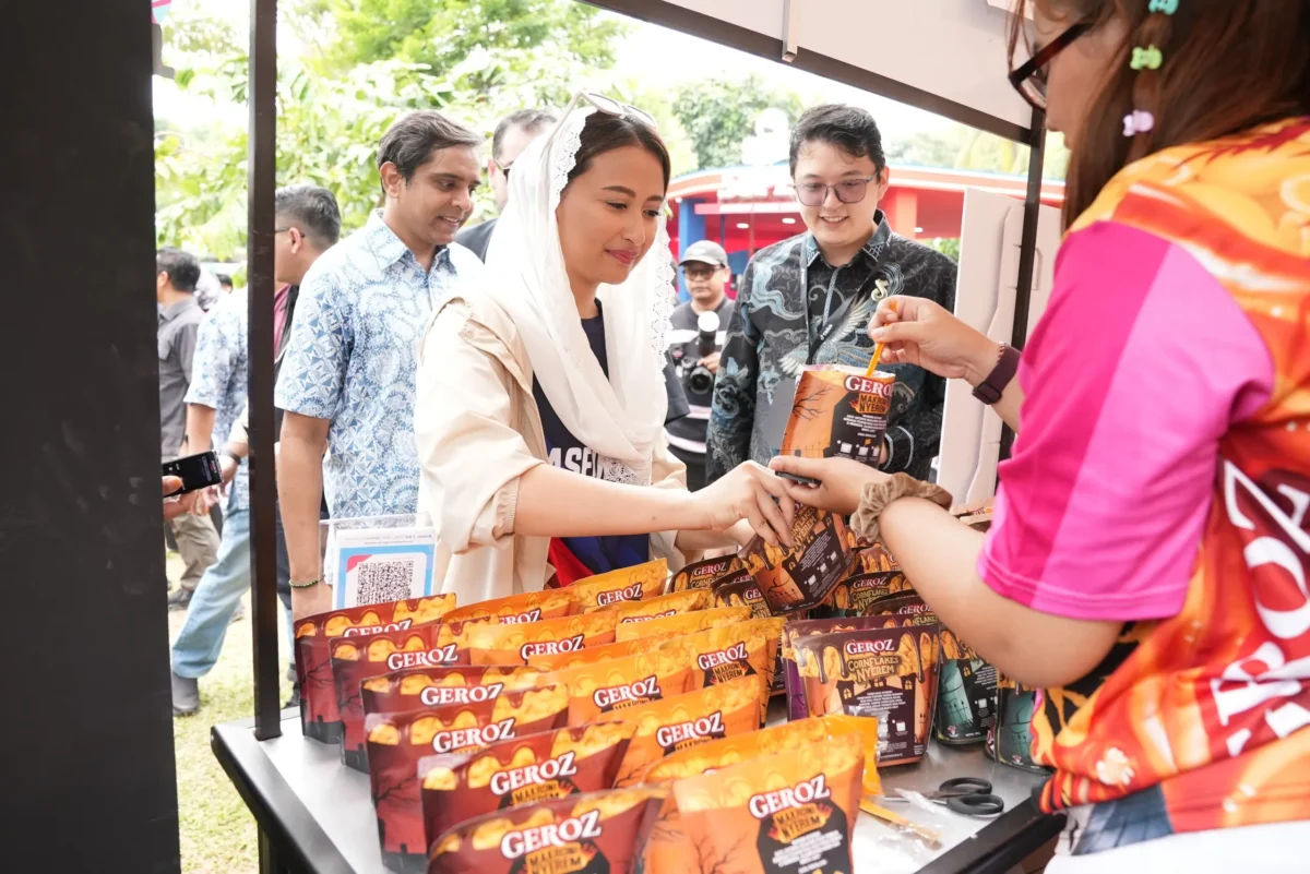 Wamendag Dyah Roro Esti Widya Putri membuka TikTok FoodFest 2026 di Hutan Kota GBK Jakarta. (Posnews/Kemendag)

