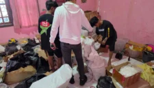 Bareskrim Polri mengungkap dugaan produksi sirup suplemen anak bermerek Apialys tanpa hak di Lampung. (Posnews/Humas Polri)