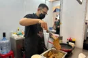 Dendeng batokok Badendeng dengan sambal hijau khas Minang di Pangan Nusa Expo 2026, ICE BSD City, Tangerang. (Posnews/Kemendag)
