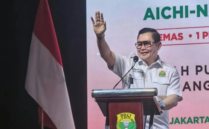 Fadil Imran bersama tim bulu tangkis Indonesia dalam syukuran Asian Games 2026 di Pelatnas PBSI Cipayung.
