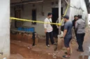 Garis polisi di lokasi penembakan sadis yang menewaskan seorang warga di kontrakan Jalan Payak Ubi, Toboali, Bangka Selatan. (Posnews/Polres Bangka Selatan
