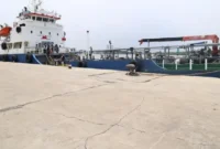 Kapal MT Global 168 yang diamankan tim gabungan bersama barang bukti ketamin di Pelabuhan Belawan, Sumatera Utara. (Posnews/Ist)
