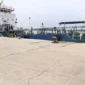 Kapal MT Global 168 yang diamankan tim gabungan bersama barang bukti ketamin di Pelabuhan Belawan, Sumatera Utara. (Posnews/Ist)