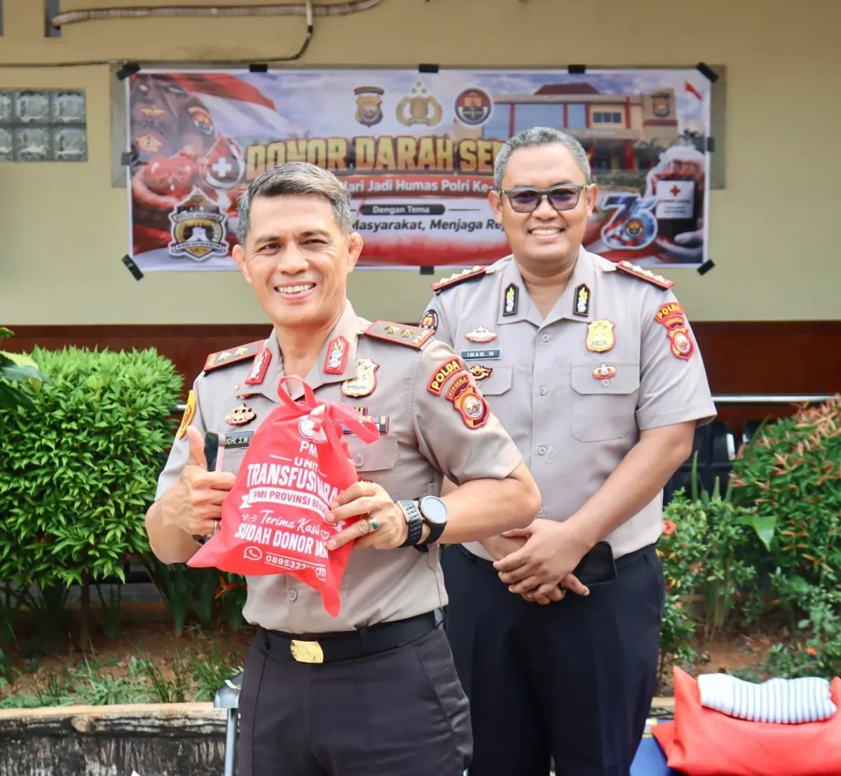 Kapolda Bengkulu Irjen Pol. Yudhi Sulistianto Wahid bersama Kabid Humas Polda Bengkulu Kombes Pol. Imam Wijayanto. (Posnews/Humas Polda Bengkulu)
