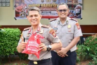 Kapolda Bengkulu Irjen Pol. Yudhi Sulistianto Wahid bersama Kabid Humas Polda Bengkulu Kombes Pol. Imam Wijayanto. (Posnews/Humas Polda Bengkulu)

