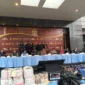 Kapolda Metro Jaya memaparkan pengungkapan lima kasus dugaan kejahatan sumber daya alam dan penyalahgunaan barang bersubsidi.