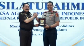 Kapolri Jenderal Suyudi Ario Seto menyampaikan perkembangan penyidikan kasus kebakaran hutan dan lahan. (Posnews/Humas Polri)
