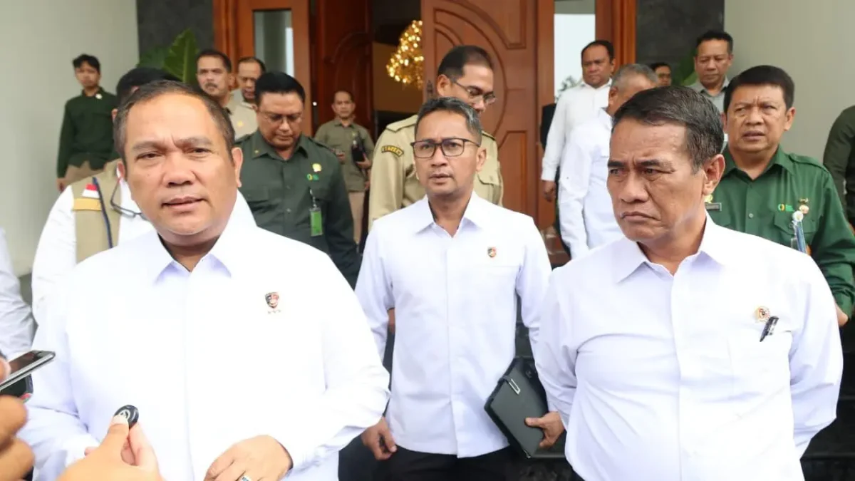 Kepala Bareskrim Polri Komjen Pol. Asep Safrudin bertemu Menteri Pertanian Andi Amran Sulaiman membahas dugaan pelanggaran tata niaga pangan. (Posnews/Ist)