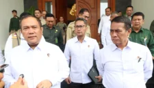 Kepala Bareskrim Polri Komjen Pol. Asep Safrudin bertemu Menteri Pertanian Andi Amran Sulaiman membahas dugaan pelanggaran tata niaga pangan. (Posnews/Ist)