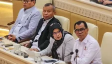 Ketua Ombudsman Nuzran Joher membahas temuan dugaan pungli di Rutan Pondok Bambu.