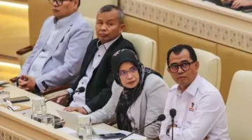 Ketua Ombudsman Nuzran Joher membahas temuan dugaan pungli di Rutan Pondok Bambu.
