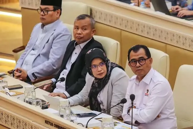 Ketua Ombudsman Nuzran Joher membahas temuan dugaan pungli di Rutan Pondok Bambu.
