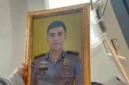 Kuasa hukum keluarga Bharada Laurentius Valdo Fernandez Lewai mendesak polisi mengungkap motif kematian anggota Polri asal Flores Timur. (Posnews/Ist)