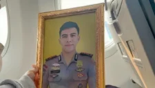 Kuasa hukum keluarga Bharada Laurentius Valdo Fernandez Lewai mendesak polisi mengungkap motif kematian anggota Polri asal Flores Timur. (Posnews/Ist)