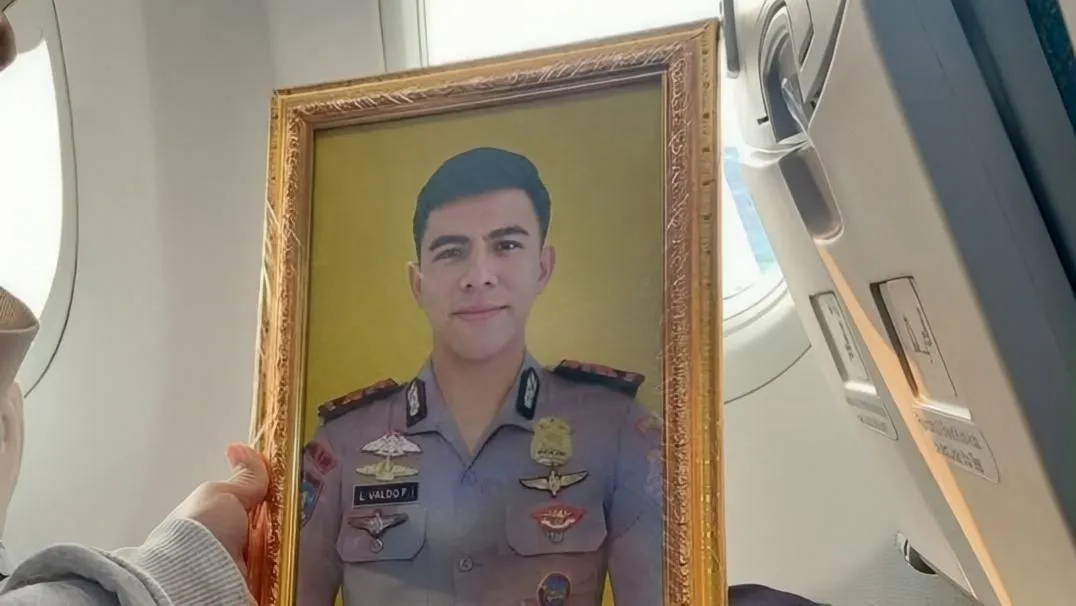 Kuasa hukum keluarga Bharada Laurentius Valdo Fernandez Lewai mendesak polisi mengungkap motif kematian anggota Polri asal Flores Timur. (Posnews/Ist)