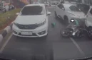 Mobil listrik BYD Atto 1 terlibat kecelakaan beruntun dengan empat mobil dan sepeda motor di Jalan Panglima Polim, Blok M, Jakarta Selatan. (Posnews/Ist)
