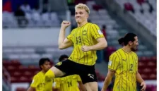 Pemain Malaysia Fergus Tierney merayakan kemenangan 1-0 atas Vietnam dalam FIFA ASEAN Cup 2026 di SUGBK. (Posnews/Instagram famalsyia)
