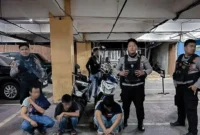 Polda Metro Jaya mengamankan 18 pemuda yang diduga hendak tawuran di Jakarta Timur dan Jakarta Pusat saat patroli dini hari. (Posnews/Ist)

