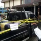 Polisi mengamankan barang bukti Pertalite dan Bio Solar bersubsidi dalam kasus dugaan penimbunan BBM di Kecamatan Kademangan, Kabupaten Blitar.
