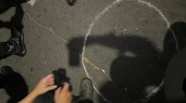 Polisi olah TKP di lokasi penembakan dan pembacokan di Jalan Tanggul Timur, Cengkareng, Jakarta Barat. (Posnews/Ist)
