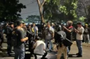 Polisi menyelidiki penyerangan yang melukai tiga orang di kawasan Kampung Ambon, Cengkareng, Jakarta Barat. (Posnews/Ist)