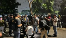 Polisi menyelidiki penyerangan yang melukai tiga orang di kawasan Kampung Ambon, Cengkareng, Jakarta Barat. (Posnews/Ist)