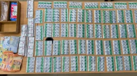 Polisi menyita 827 butir obat keras dari kios di Pondok Pinang, Jakarta Selatan. (Posnews/Ist)