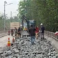 Polsek Cilincing Gerak Cepat Usut Video Viral Pengambilan Besi Sisa Proyek Jembatan Rusu. (Posnews/Humas Polres Metro Jakut)