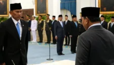 Presiden Prabowo Subianto melantik Kristomei Sianturi sebagai Kepala BNPB di Istana Negara, Jakarta, Kamis (15/10/2026). (Posnews/Youtube)