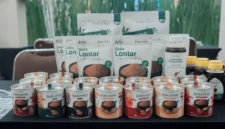 Produk gula lontar organik Tarunira dari Karangasem, Bali, yang diperkenalkan pada Trade Expo Indonesia 2026. (Posnews/Kemendag)
