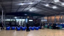 Proses pemindahan 313 warga binaan berisiko tinggi menuju Lapas Nusakambangan. (Posnews/Ditjenpas Imipas)