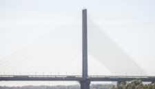 Rusia menghantam jembatan strategis di Kyiv dua hari berturut-turut dengan drone, mengganggu akses warga dan kelistrikan kota. Dok: Istimewa.