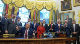 Organisasi lingkungan menggugat pemerintahan Donald Trump atas keputusan memangkas standar efisiensi bahan bakar kendaraan CAFE. Dok: Istimewa.