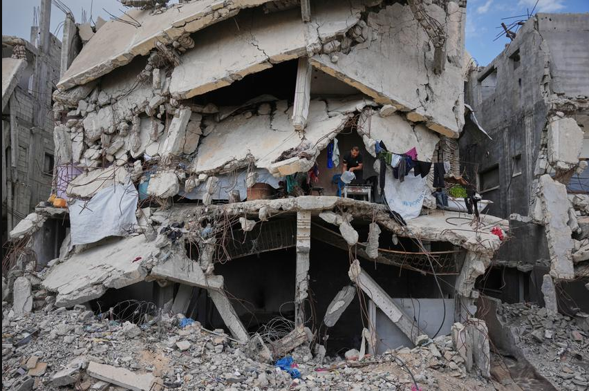 Setahun pasca gencatan senjata Gaza pimpinan Donald Trump, serangan militer Israel tetap berlanjut dan rekonstruksi mangkrak. Simak laporan lengkapnya. Dok: Istimewa.