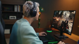  Razer merilis headset gaming nirkabel Barracuda V2 Pro dengan driver 40 mm, Hybrid ANC, Bluetooth 6.0, dan baterai hingga 70 jam. Dok: Istimewa.