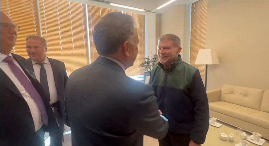 Rusia membebaskan pensiunan guru asal AS Stephen Hubbard usai negosiasi Presiden Vladimir Putin dan utusan AS Steve Witkoff. Dok: Istimewa.
