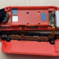 Nintendo meluncurkan revisi Switch 2 di Eropa dengan baterai mudah lepas. Simak pembongkaran komponen layar LCD, motherboard, dan RAM. Dok: Istimewa.