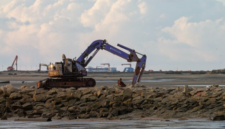 Proyek megah pesisir Vingroup di Can Gio mengancam keberadaan hutan mangrove pelindung banjir Kota Ho Chi Minh. Dok: Istimewa.