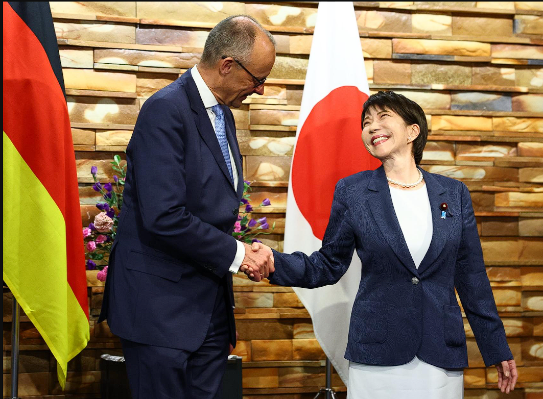 PM Jepang Sanae Takaichi dan Kanselir Jerman Friedrich Merz sepakat bekerja sama amankan pasokan mineral kritis. Simak detail strategi de-risking kedua negara. Dok: Istimewa.