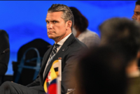 Menhan AS Pete Hegseth memecat perencana militer utama Pentagon Letjen Brett Sylvia. Simak kaitannya dengan rencana serangan. Dok: Istimewa.