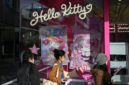 Sanrio minta maaf dan batalkan kolaborasi Hello Kitty dengan drama VIVANT usai dituduh anti-Tiongkok. Simak ulasan konflik budaya. Dok: Istimewa.