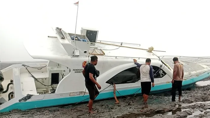 Speedboat 250 PK Tenggelam di Sorong Selatan, Cuaca Jadi Tantangan Tim SAR. (Posnews/Ist)
