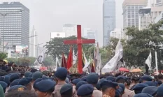 Salib Merah Politik, Jangan Ulangi Sejarah Gelap ‘Perang Salib’: Kalian Jahat Betul !!!