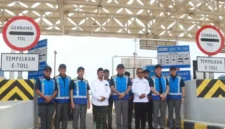 Tol Prosiwangi ruas Gending-Kraksaan-Paiton resmi beroperasi dan gratis selama 14 hari. (Posnews/Ist)

