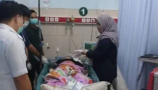 Wahana kora-kora di pasar malam Rona-Rona, Lapangan Apan Baya, Lombok Utara, tempat seorang pekerja SPG berusia 20 tahun terjatuh hingga meninggal dunia.